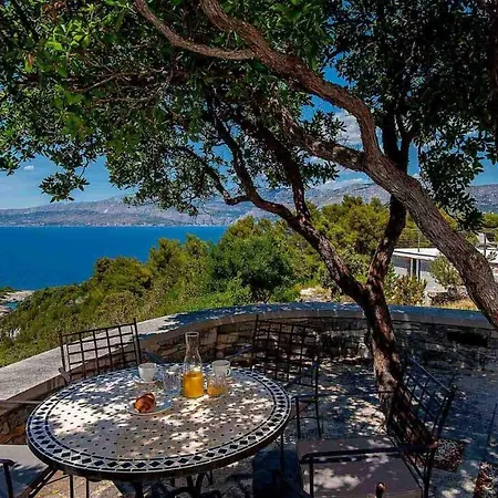 A Gorgeous On A Private On The Island Brac *