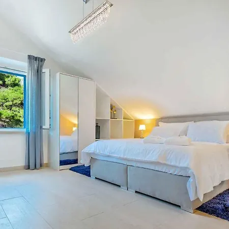 A Gorgeous On A Private On The Island Brac Villa