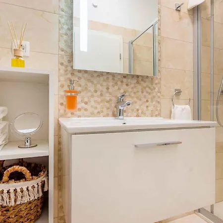 A Gorgeous On A Private On The Island Brac