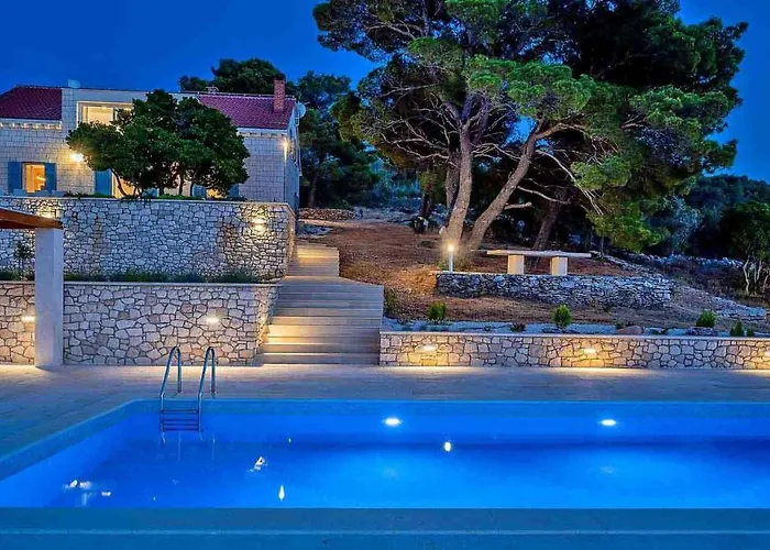 A Gorgeous On A Private On The Island Brac 别墅 普契什查