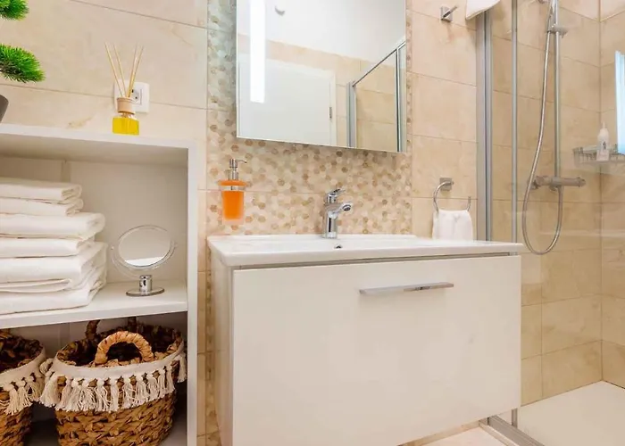 A Gorgeous On A Private On The Island Brac