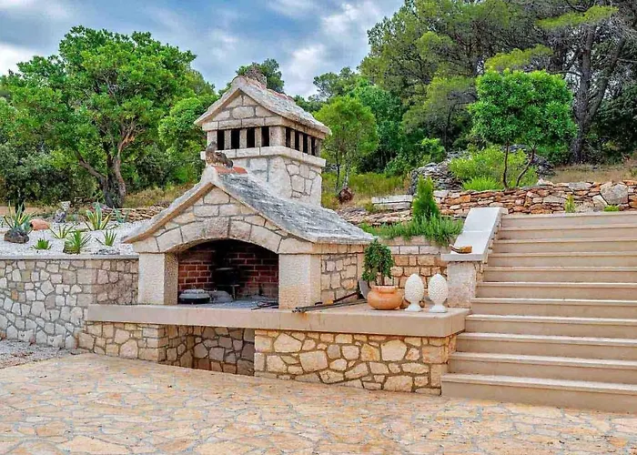 A Gorgeous On A Private On The Island Brac 普契什查
