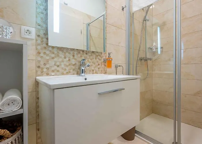 A Gorgeous On A Private On The Island Brac